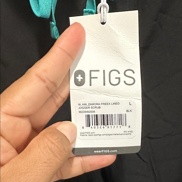 Figs Women\'s BlackJoggers  with Teal Accent and  lined